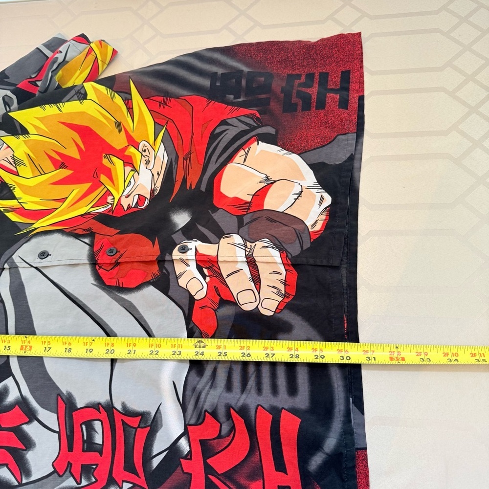 2001 Dragon Ball Z AOP short-sleeve button-up shirt Super Saiyan Goku L Flawed - Picture 6 of 8